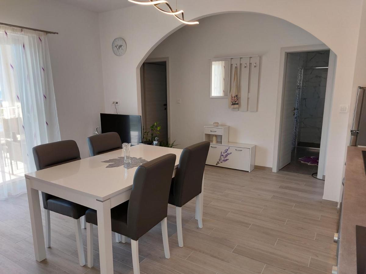 Holiday Home Kate Vis Exterior foto